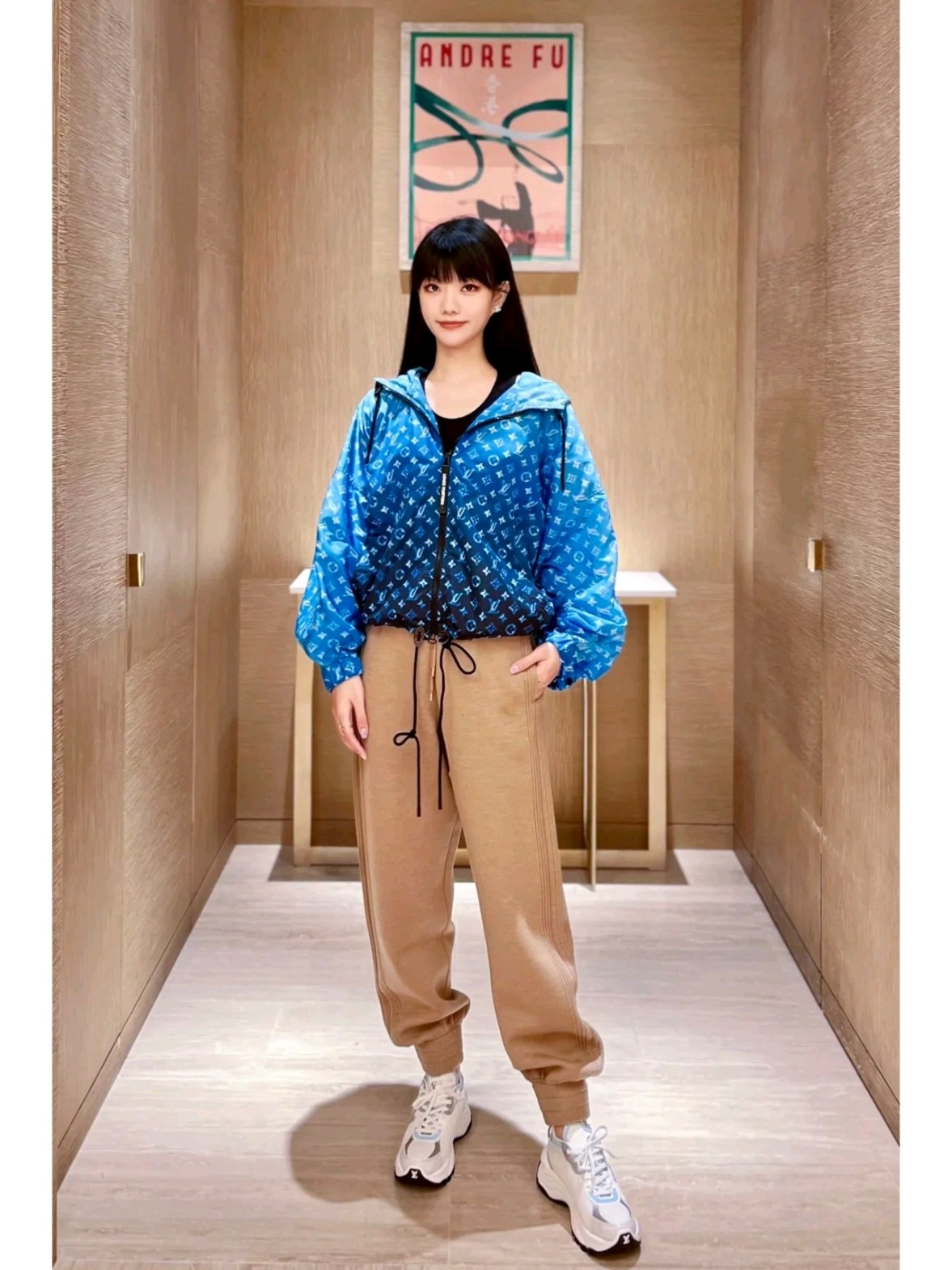 l**is V*t*n run55 sneakers(eu35-eu41)