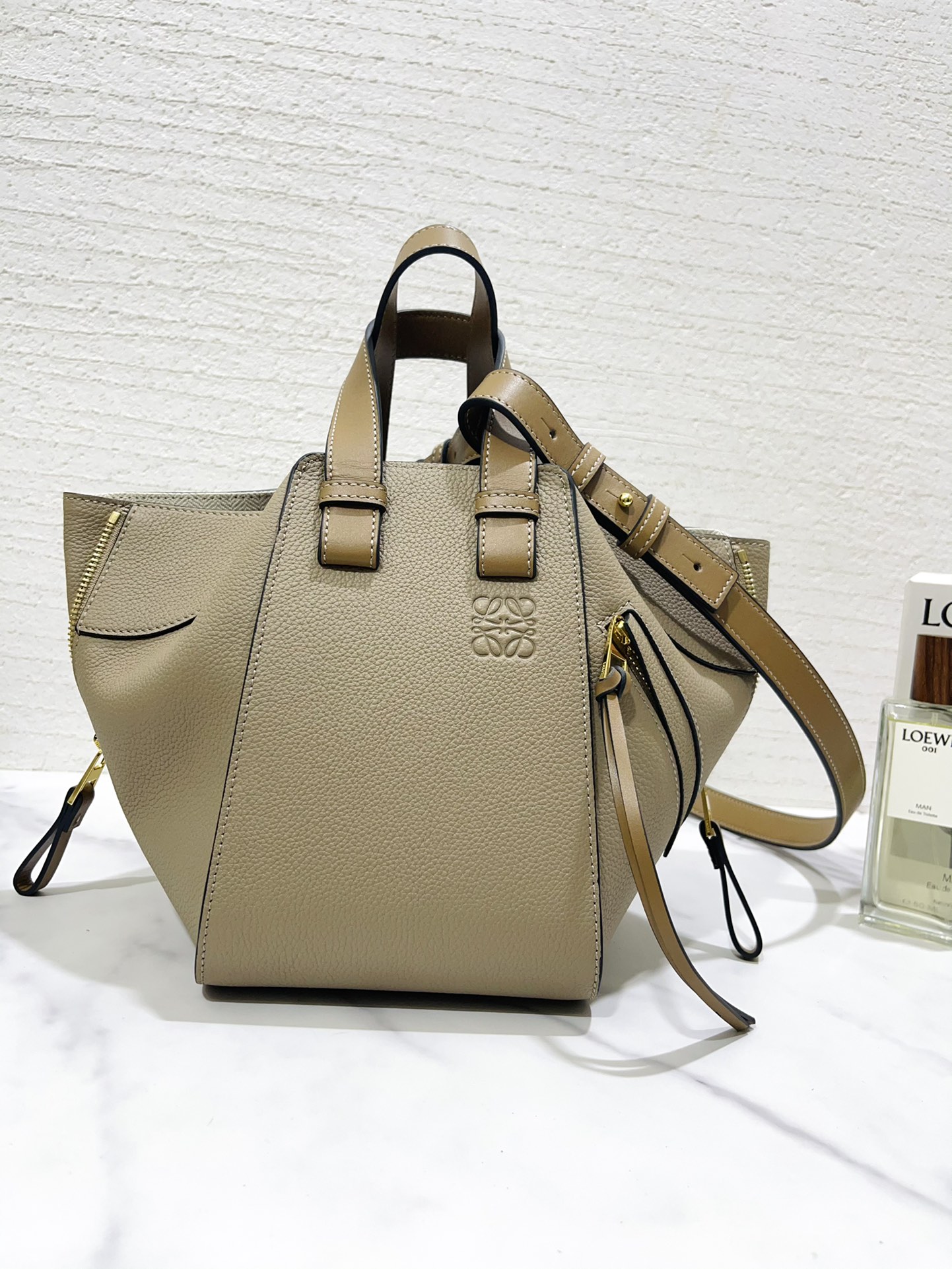 Loewe Hammock Bag-20.8*19.5*14.5CM