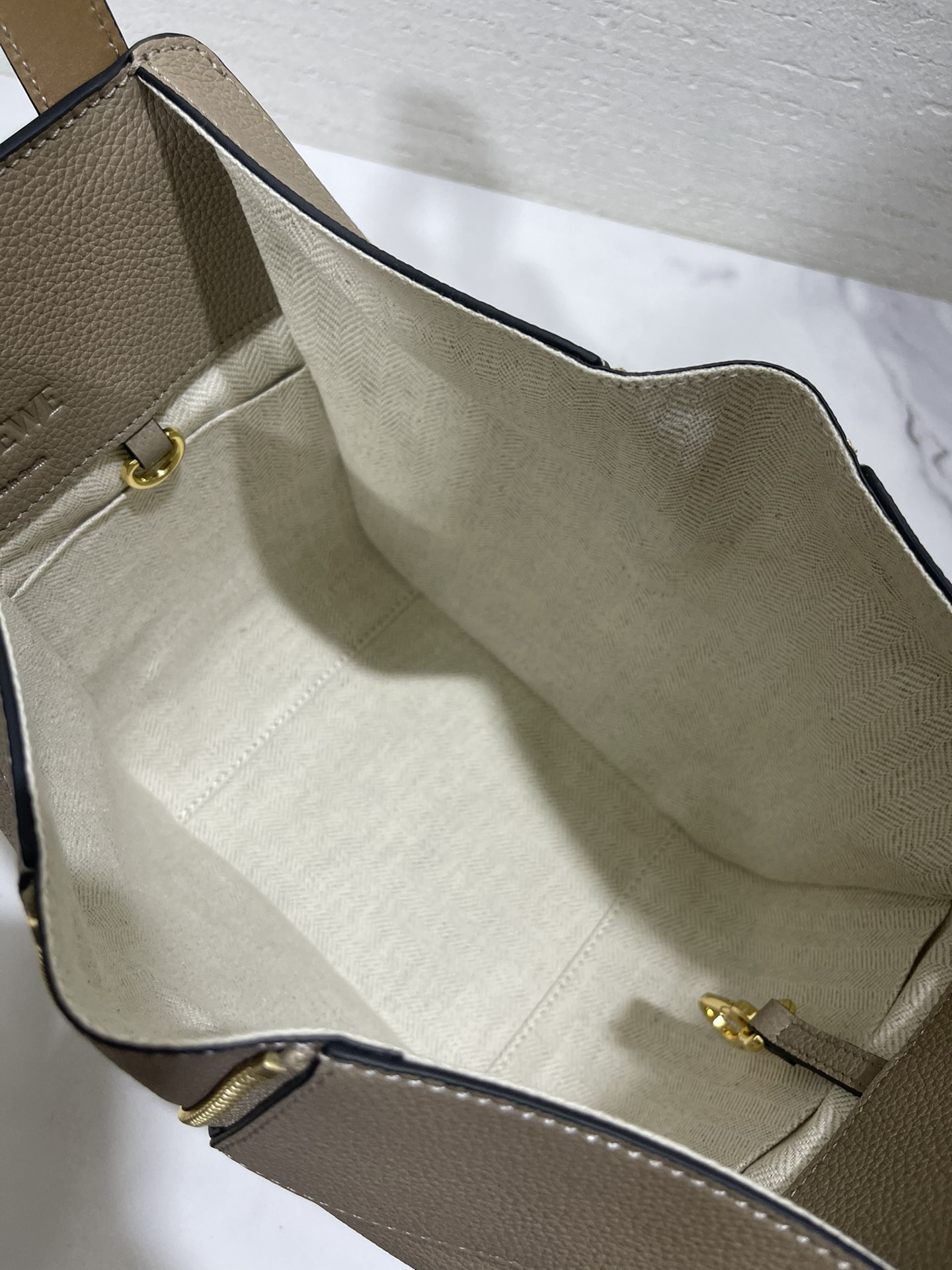 Loewe Hammock Bag-20.8*19.5*14.5CM