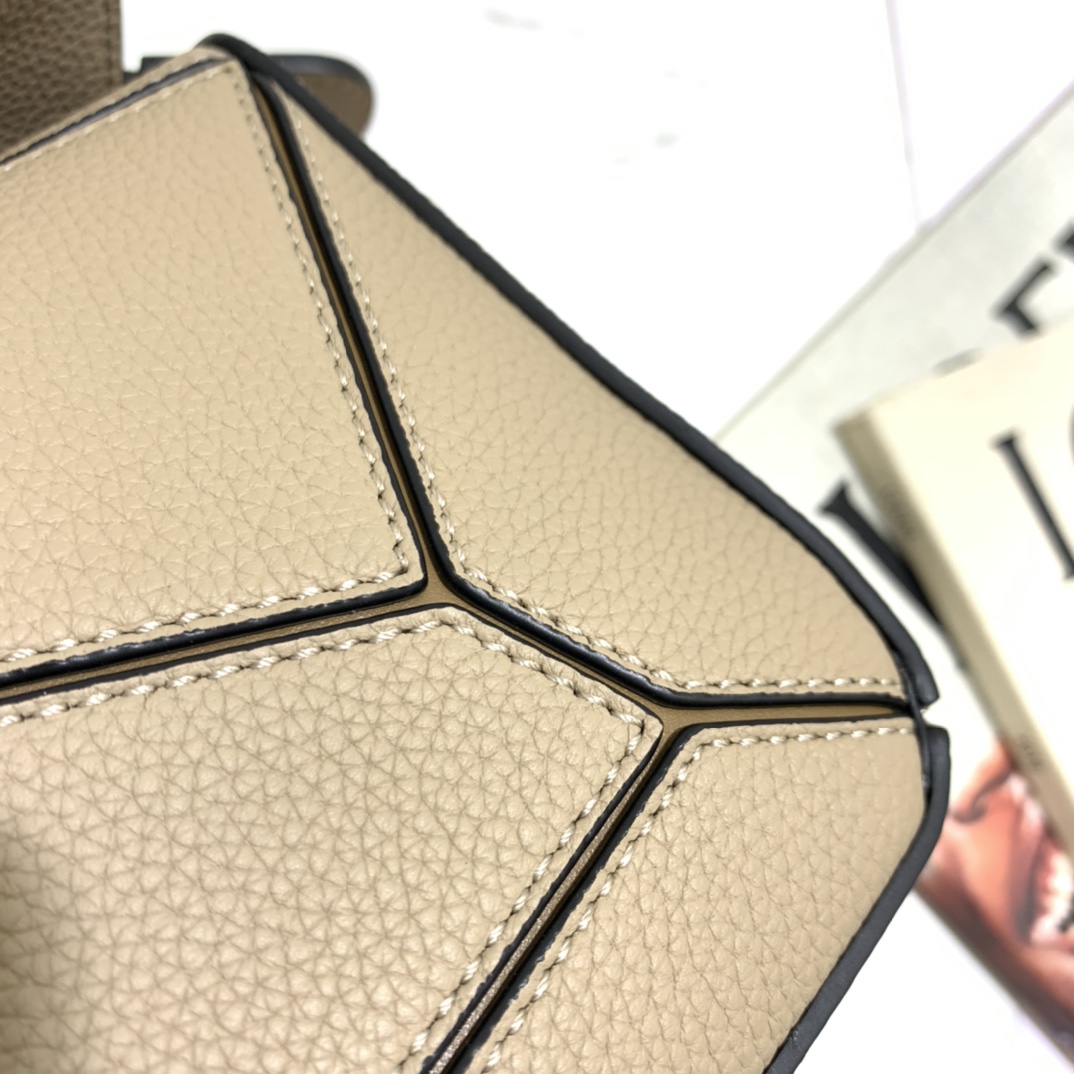 Loewe Puzzle Small Bag-24*10*14CM