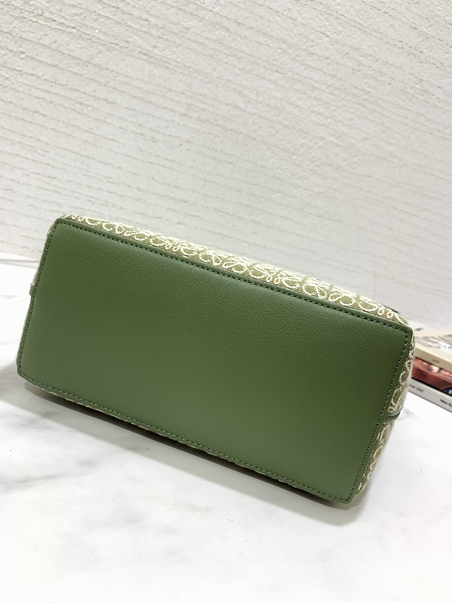 Loewe Anagram Square Tote-21*10*22CM