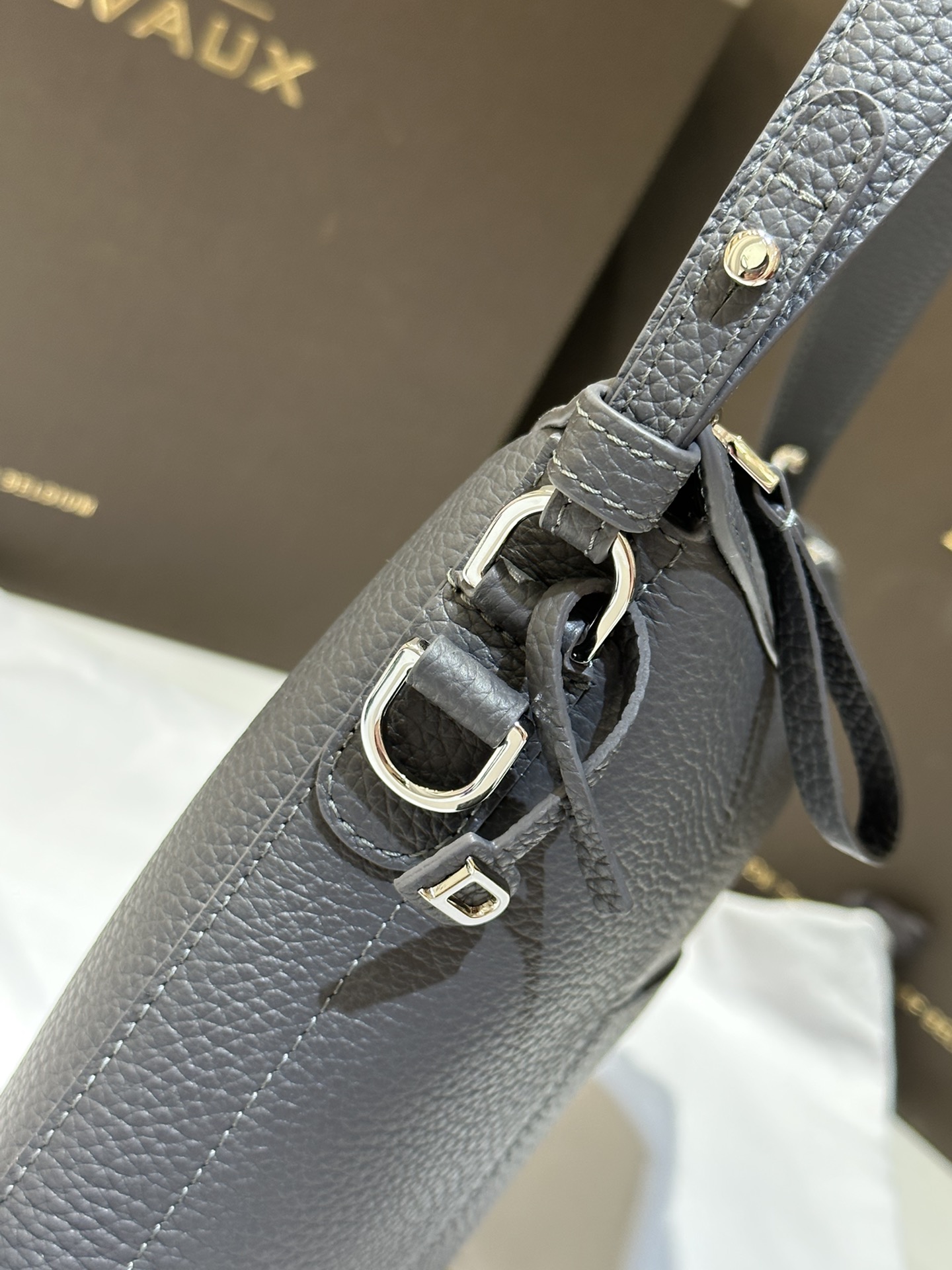 Delvaux Pin Swing Tote-29*9*20CM