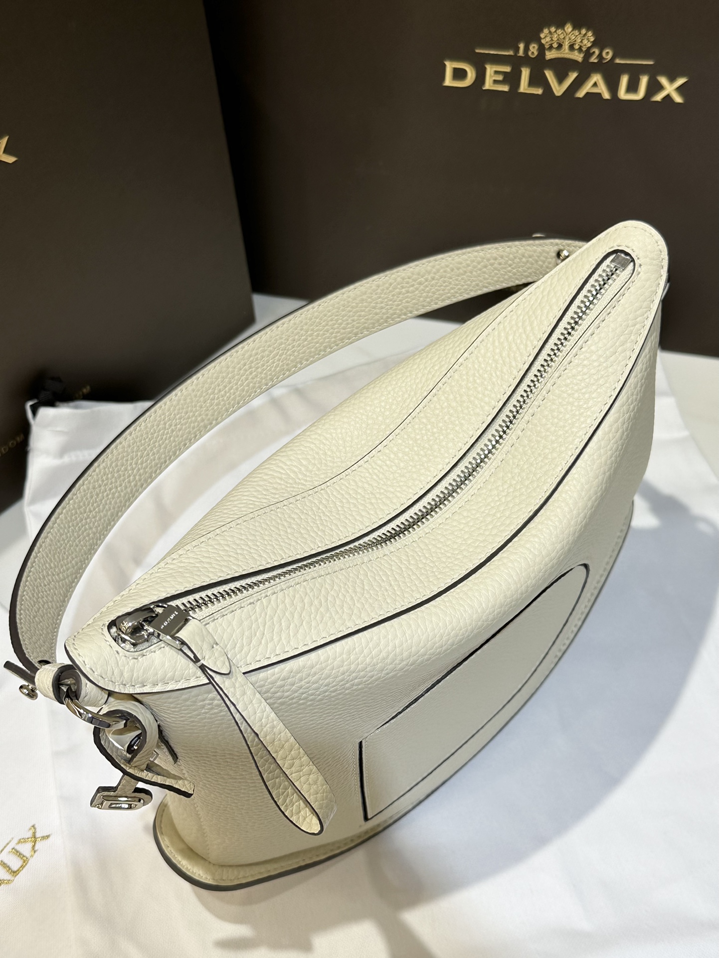 Delvaux Pin Swing Tote-29*9*20CM