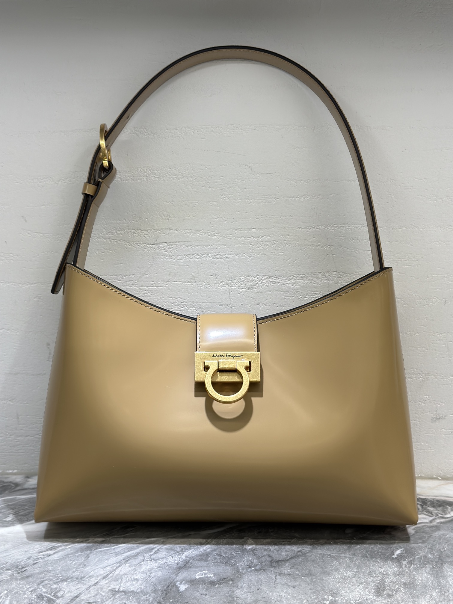 Ferragamo Trifolio Tote-30×20×7CM