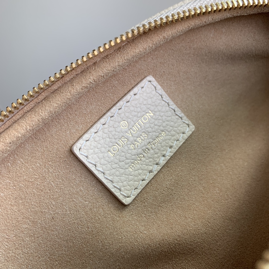 l**is V*t*n mini bumbag-17 x 12 x 9.5cm