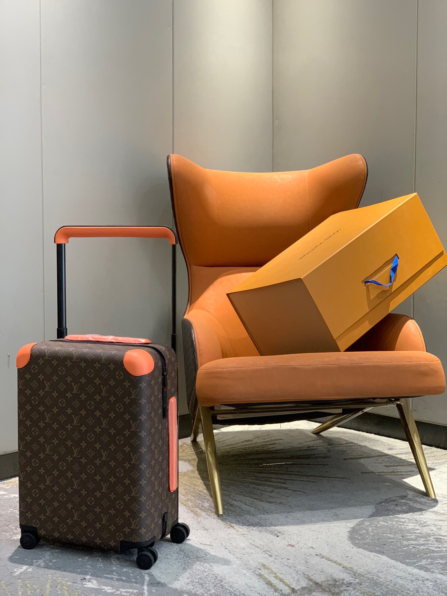 l**is V*t*n horizon 55-‭38*55*21cm