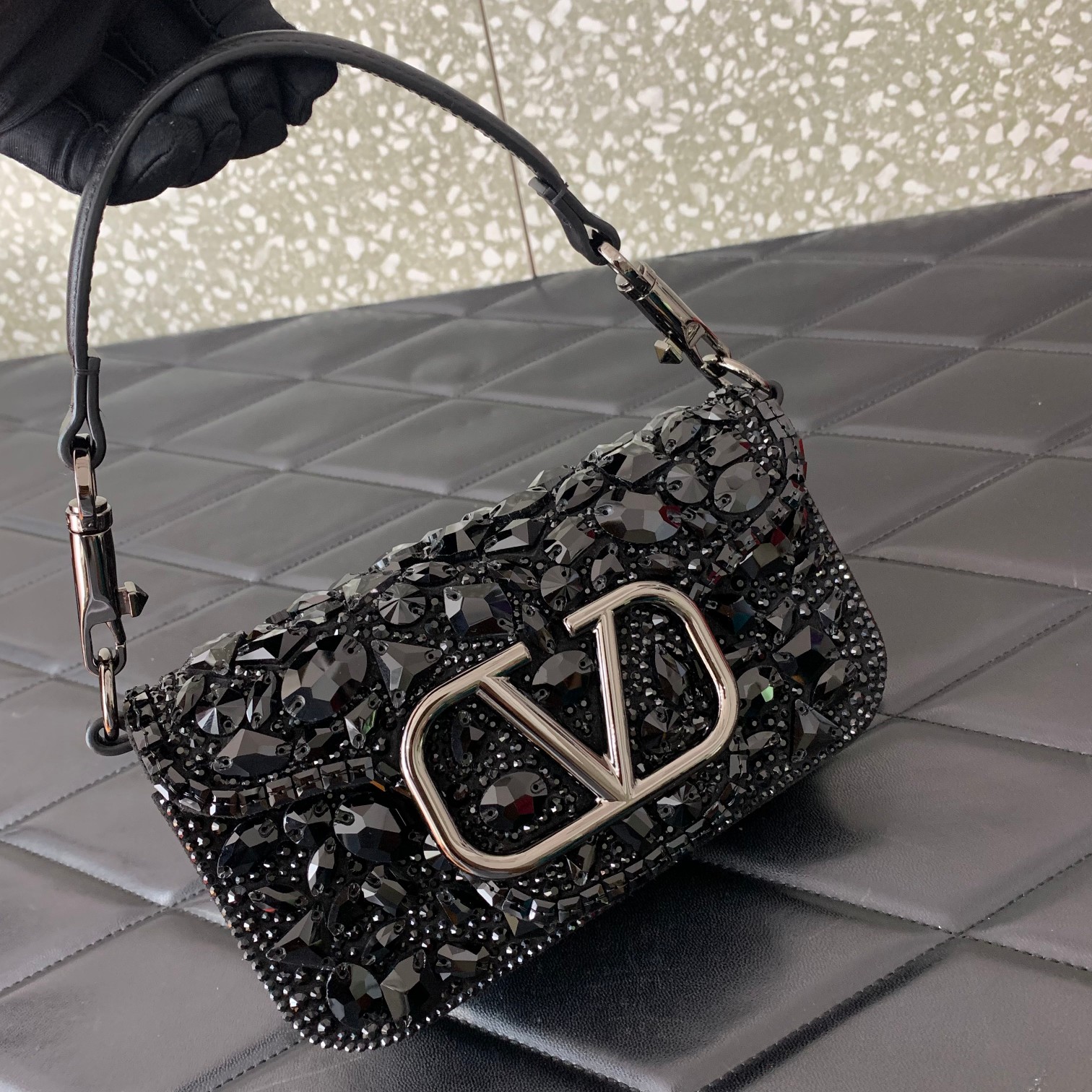 Valentino Garavani Mini Loco Bag-20*11*5CM