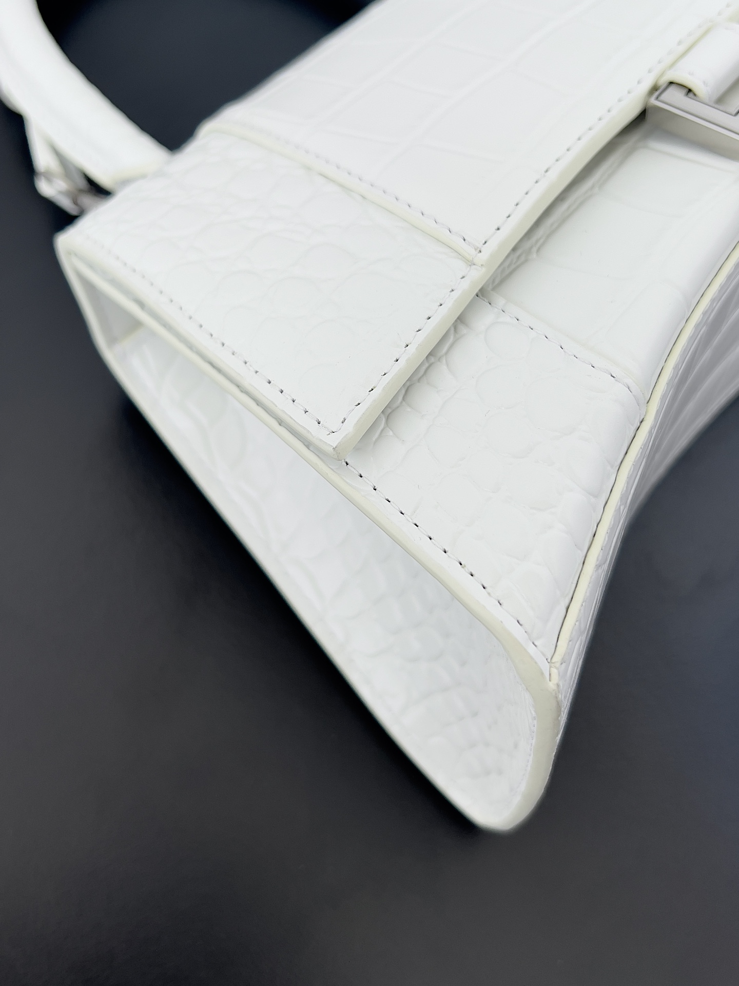 Ba*len*cia*ga hourglass bag-23x10x24cm