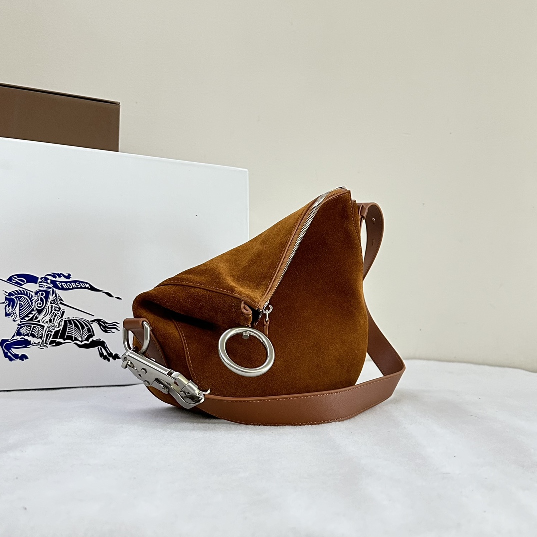 B**rry knight bag-24 x 8 x 23cm