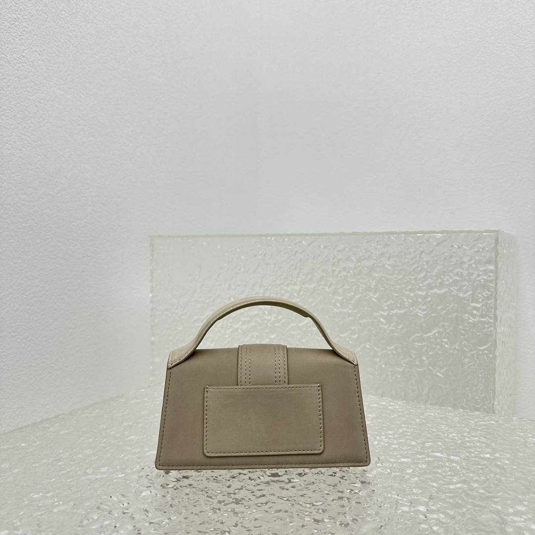 Jacquemus Small Bamnino Bag-18x6x7CM