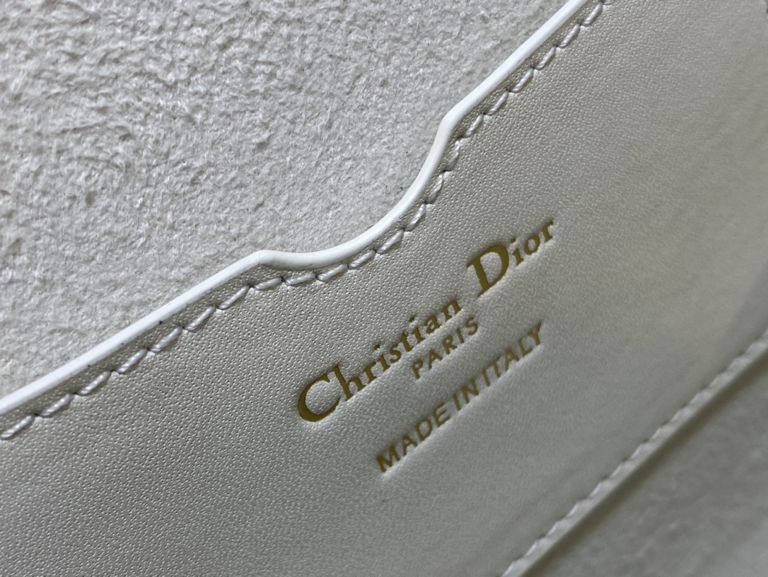 Di0r 30 Bobby Bag-22*17*6CM