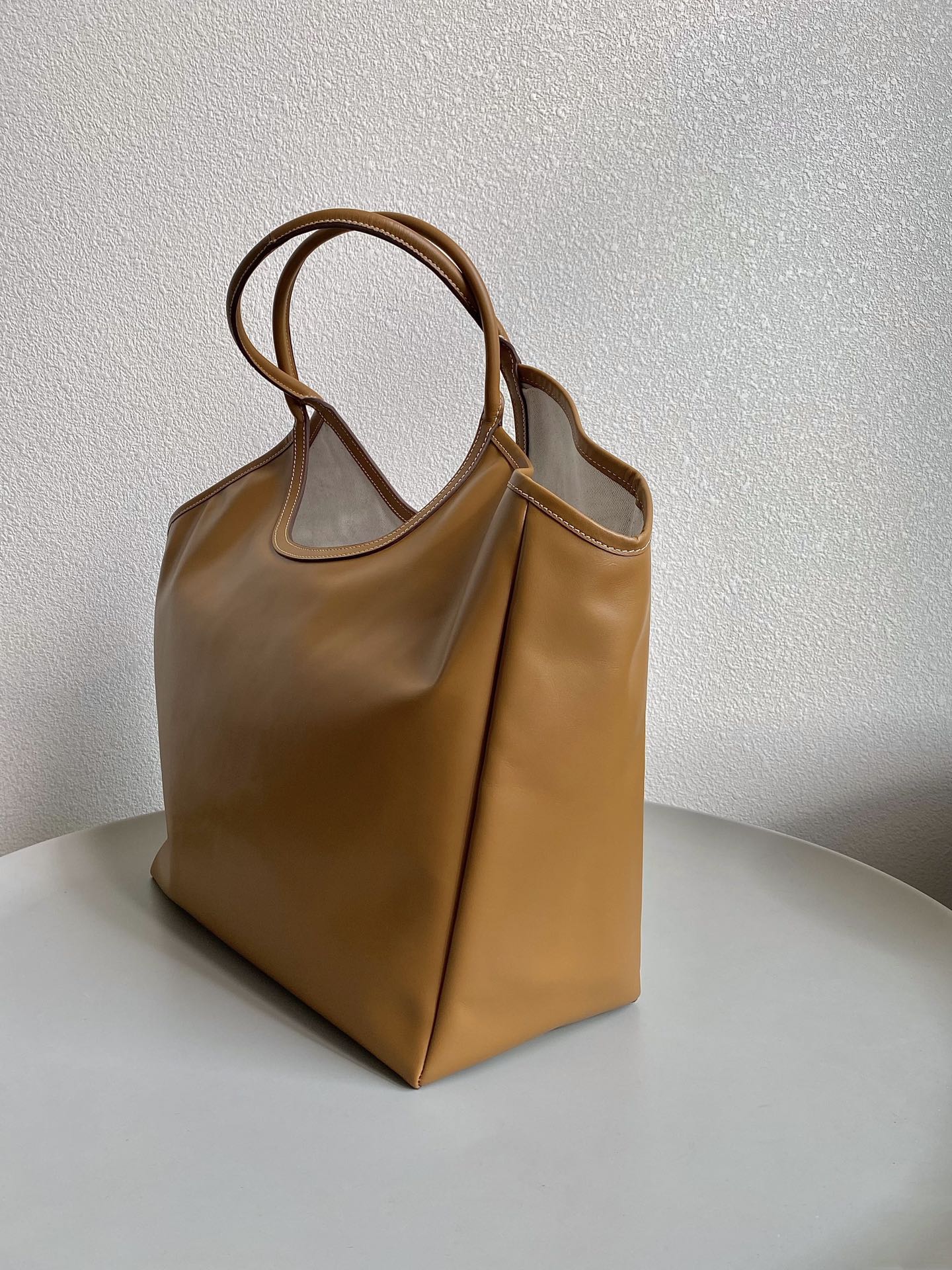 MiuMiu Tote-40×39×18CM