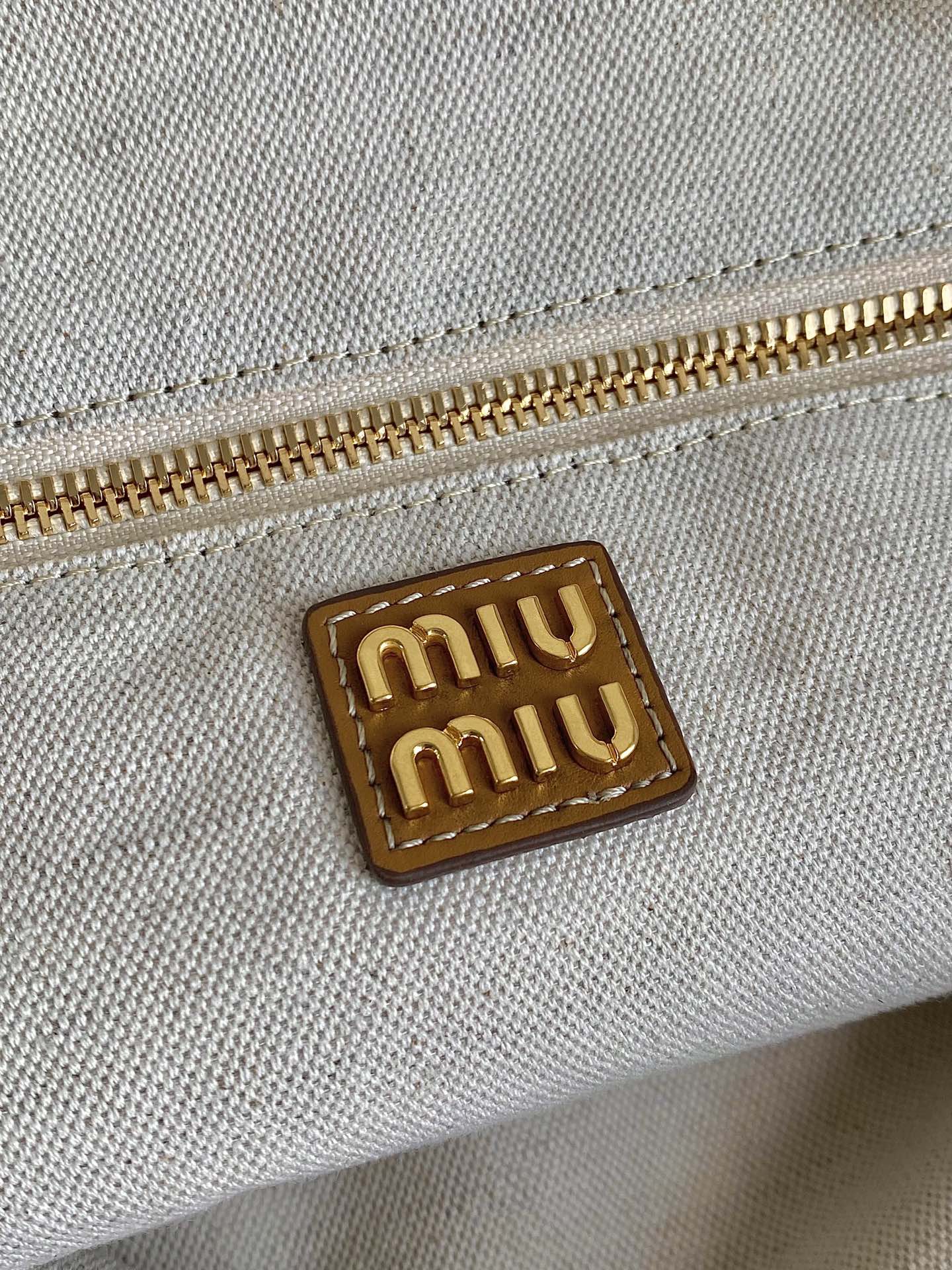 MiuMiu Tote-40×39×18CM