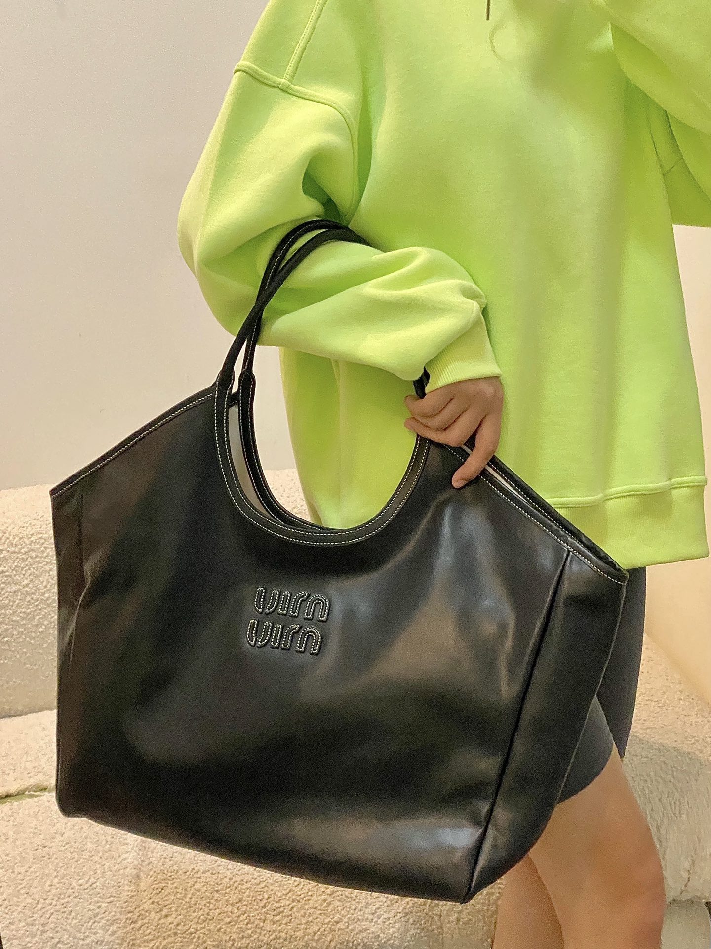 MiuMiu Tote-40×39×18CM