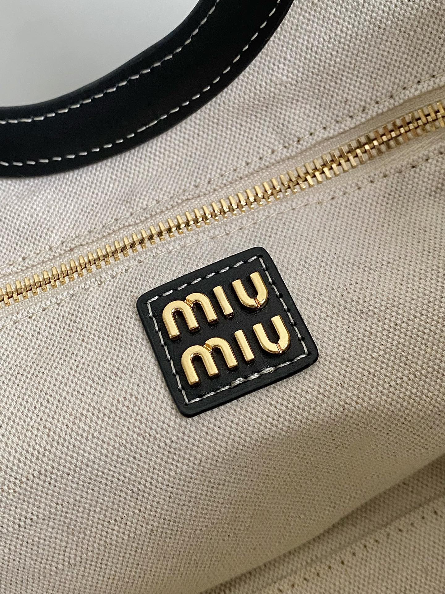 MiuMiu Tote-40×39×18CM