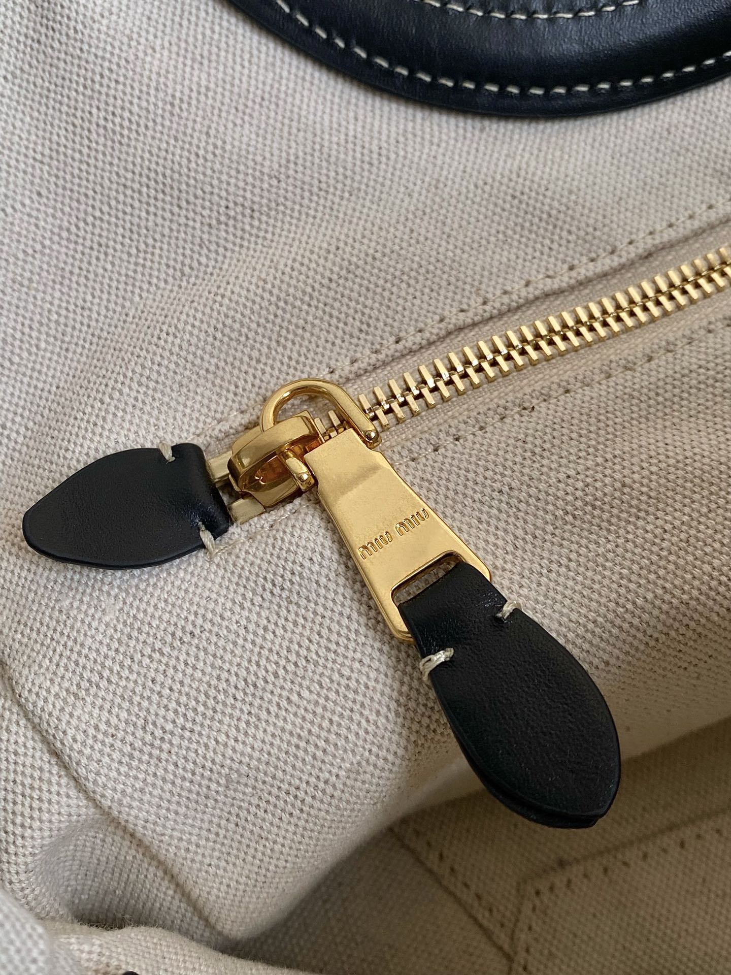 MiuMiu Tote-40×39×18CM