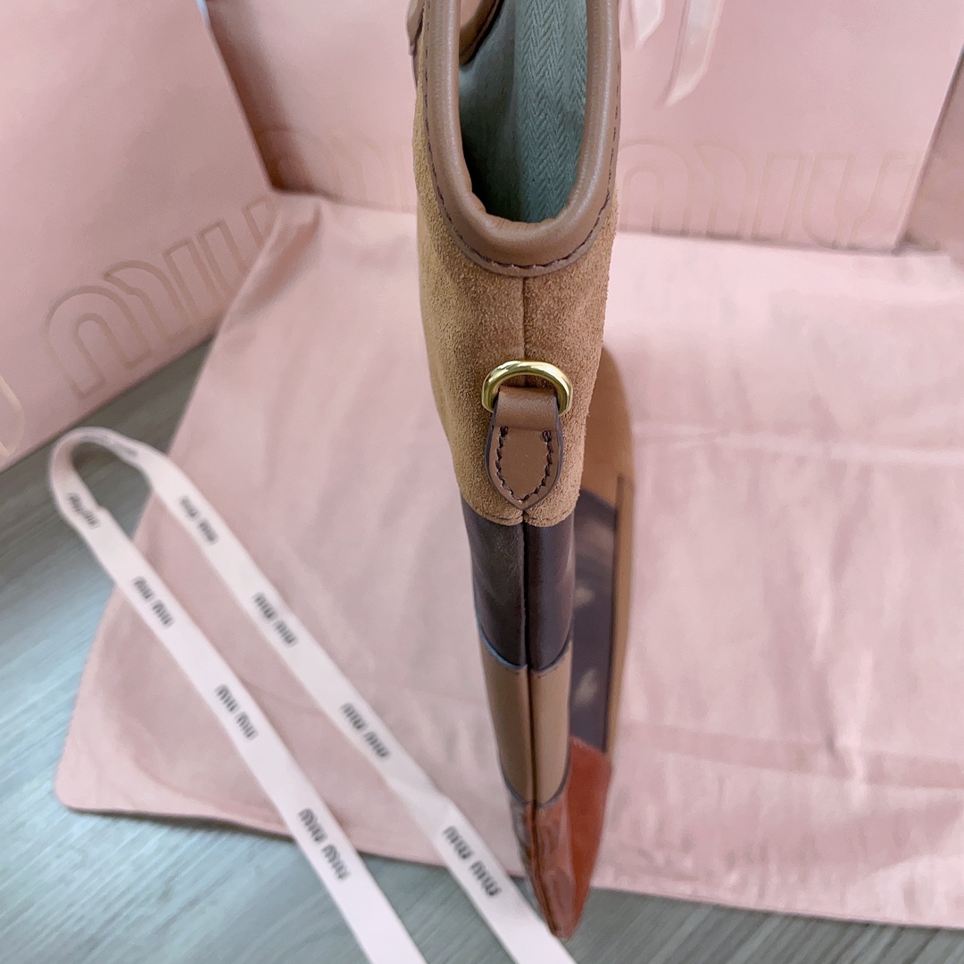 MiuMiu Tote-35 X 40CM