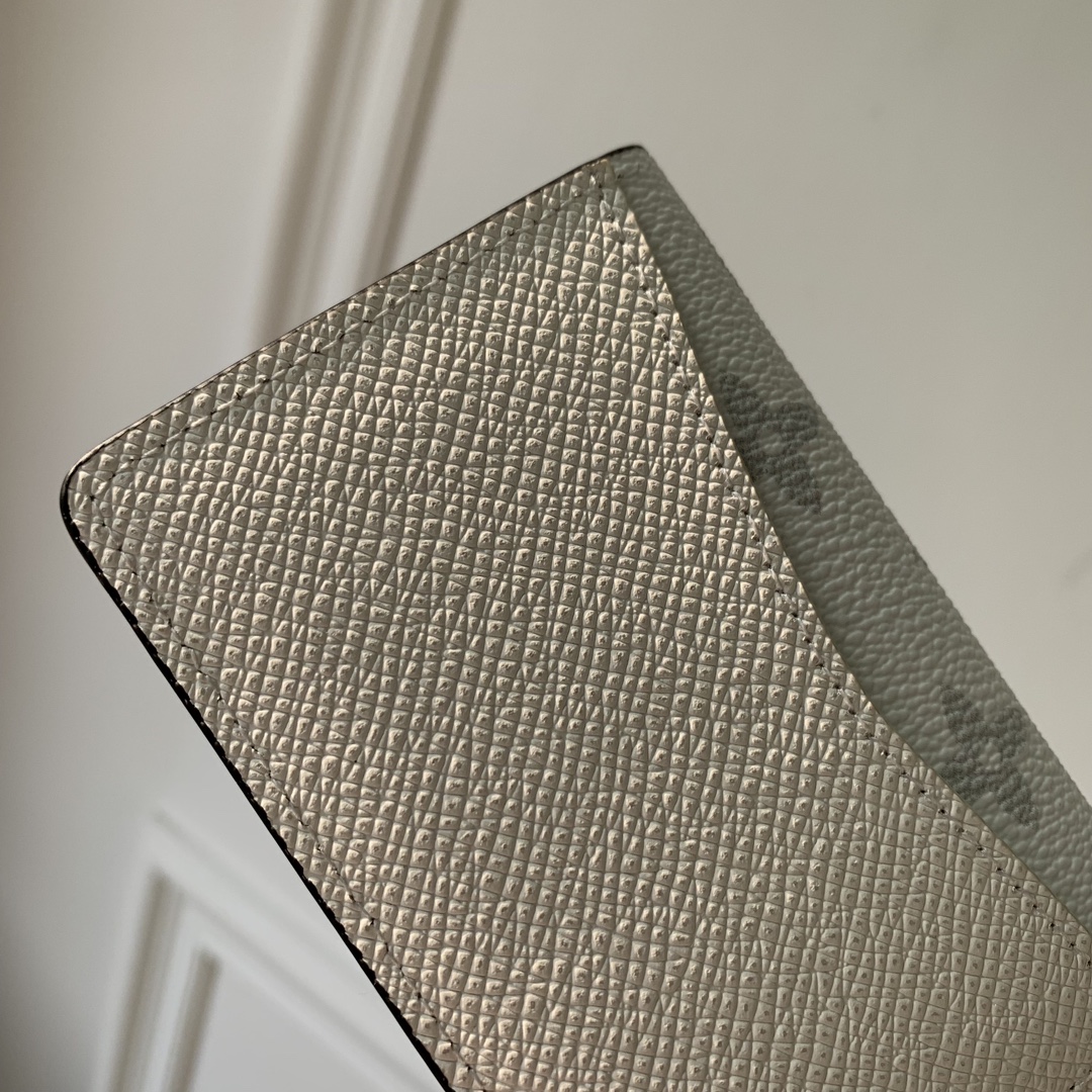 l**is V*t*n wallet-m83095-8*11*1cm