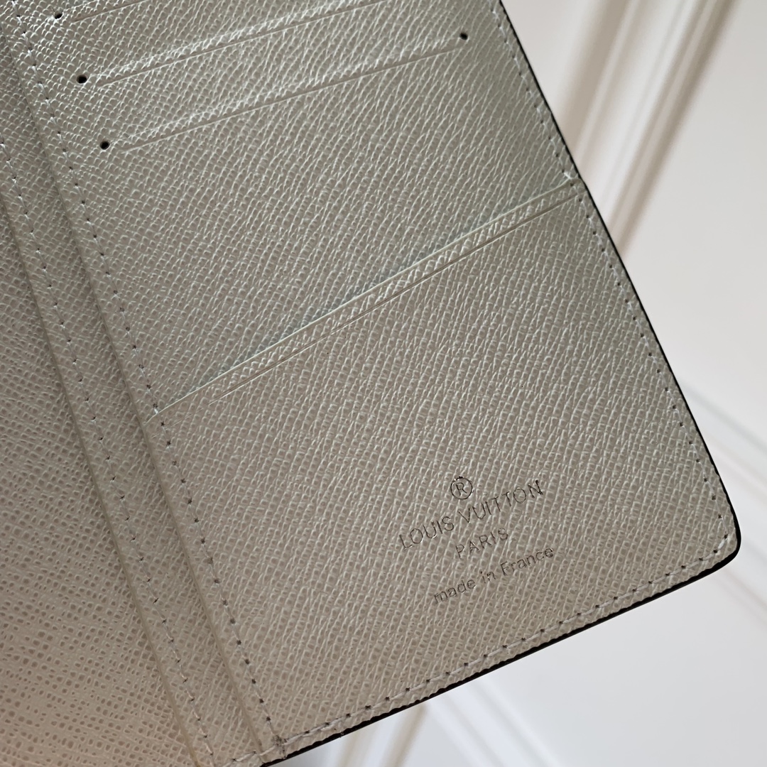 l**is V*t*n wallet-m30889-10×19×2cm