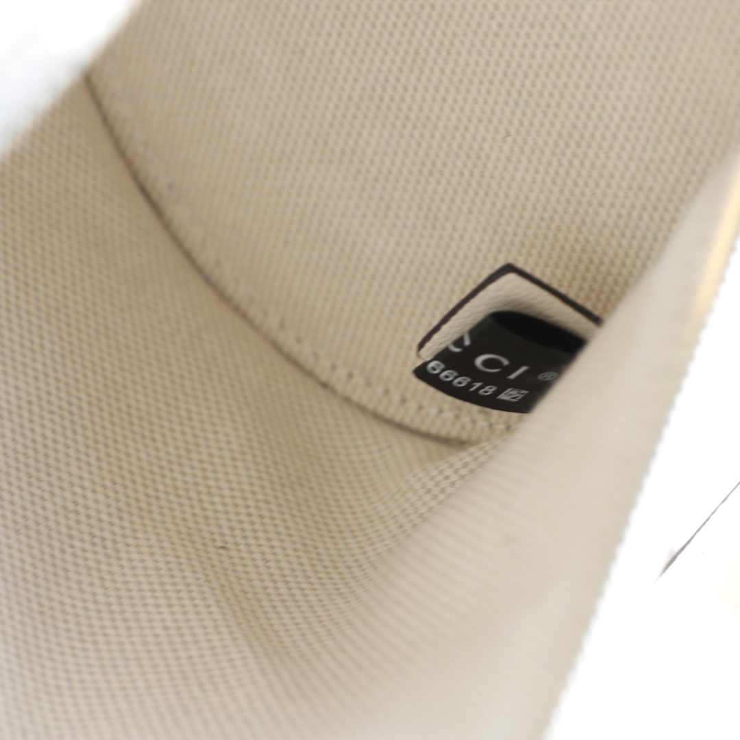 G*u*i blondie shoulder bag-13*25*12cm