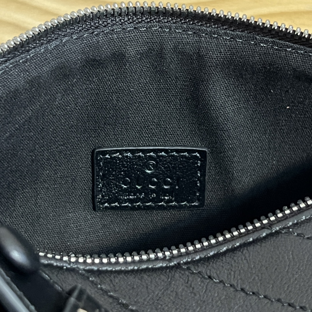 G*u*i blondie shoulder bag-13*25*12cm