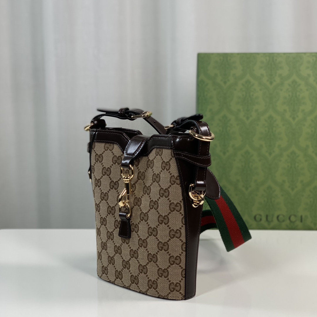 g*u*i retro gg S*p*e bucket-16x19.5x5.5cm