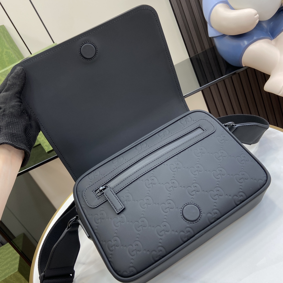 G*u*ishoulder bag-19*26*7cm