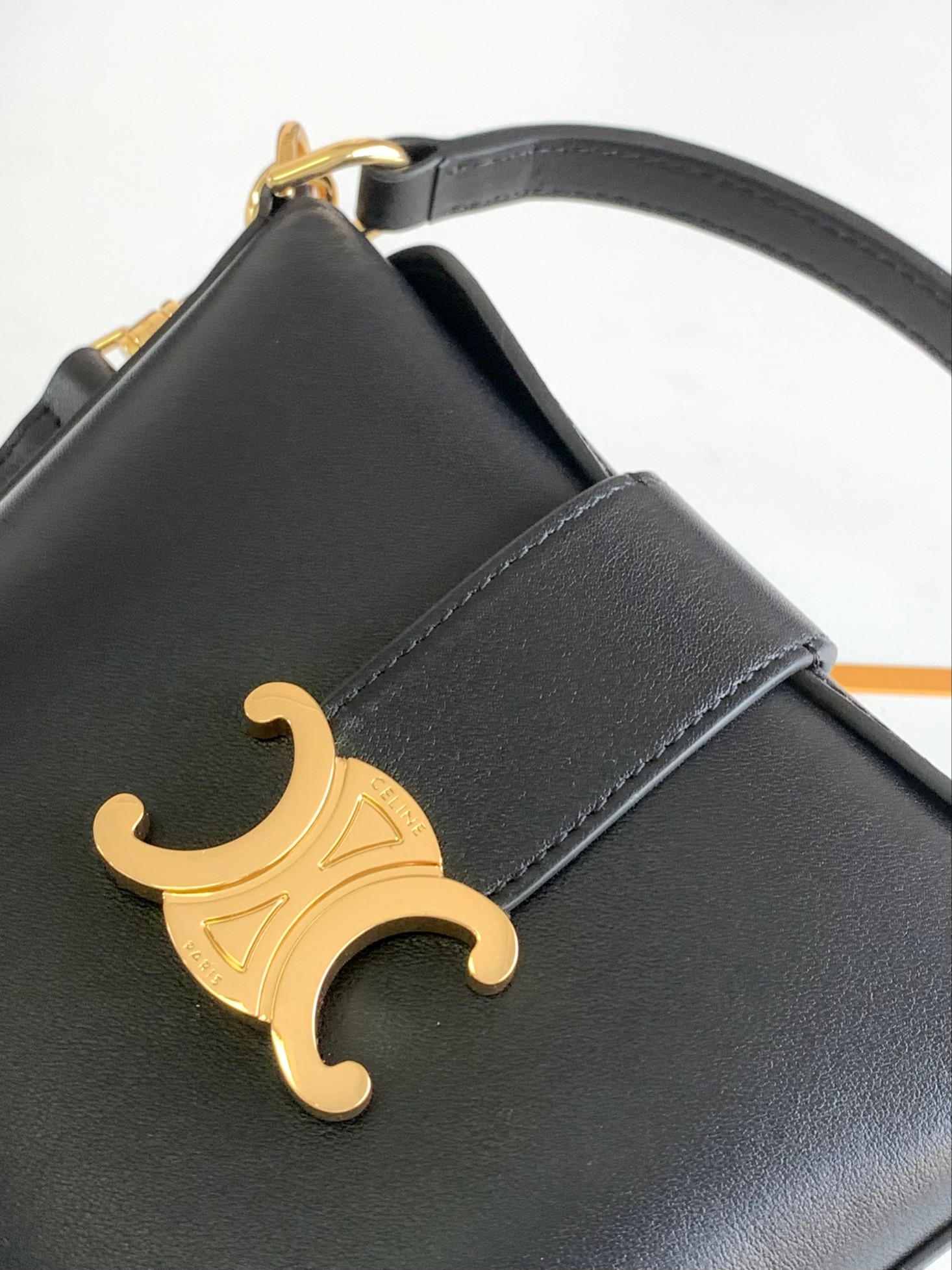 Ce**e triomphe bucket bag-12.5x5x14cm