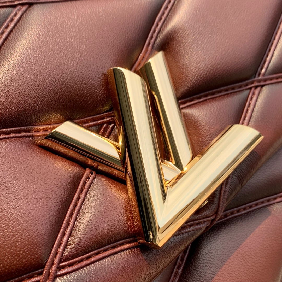 l**is V*t*n go-14 bag-m23689-31*19.5*11cm