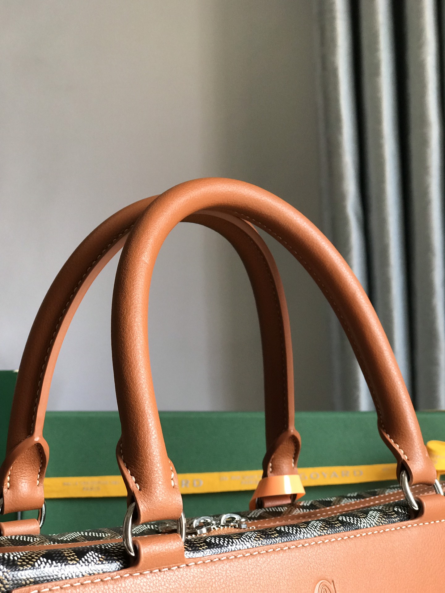 Go*ard cisalpin messenger bag-39*29*9cm