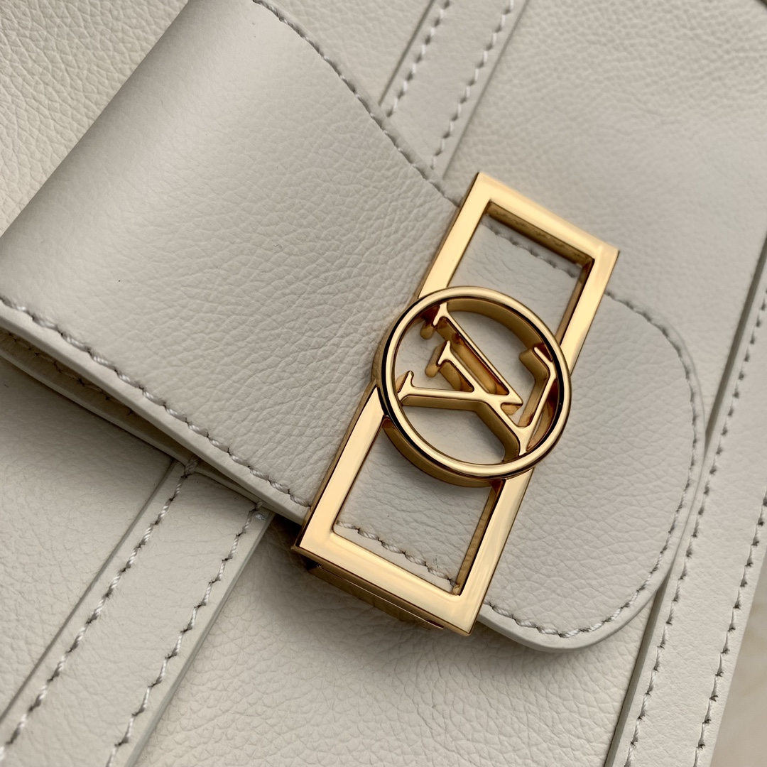 l**is V*t*n dauphine soft -24*17*9cm