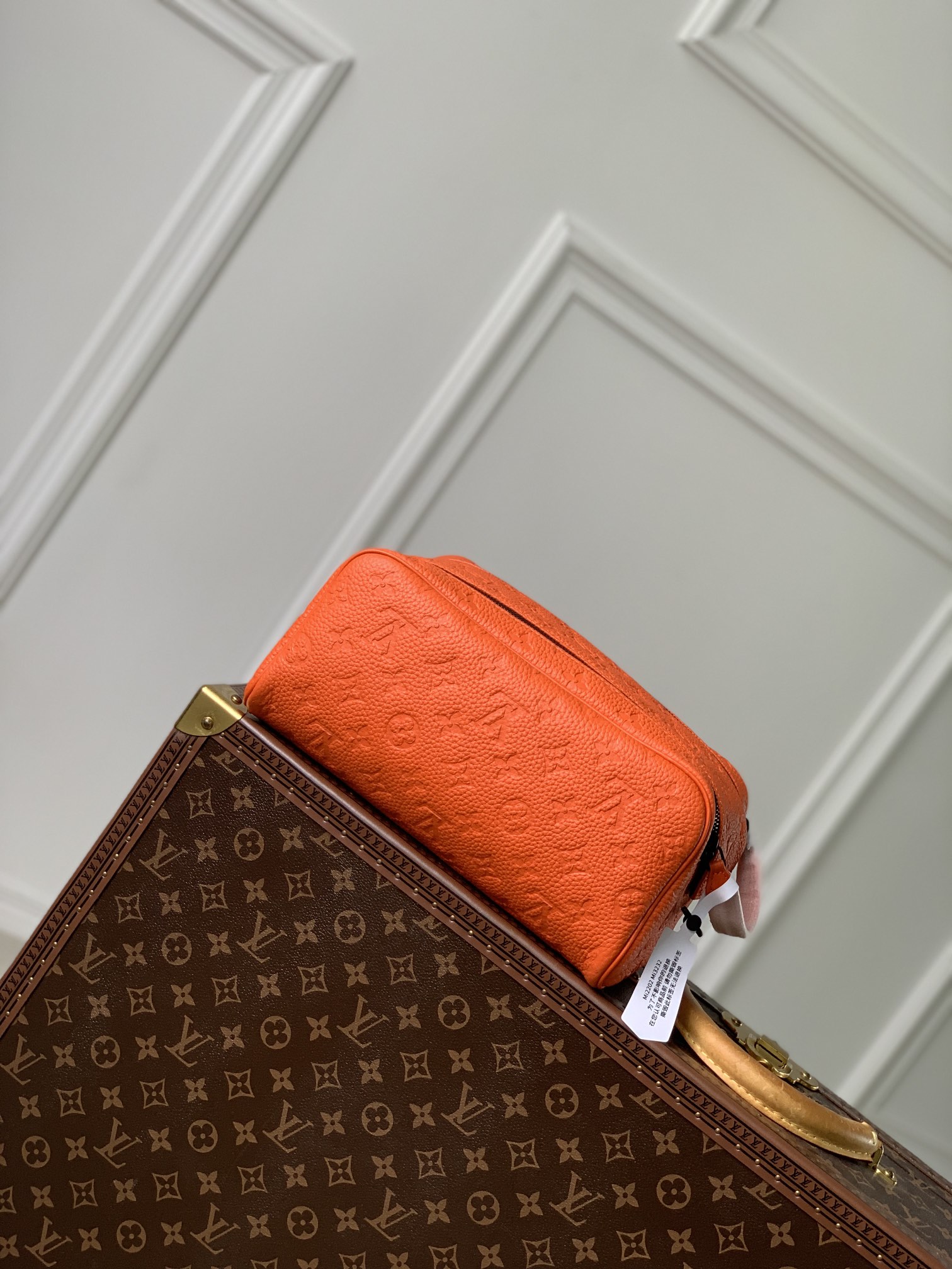 l**is V*t*n locker dopp kit pouch -28 x 15 x 16.5cm