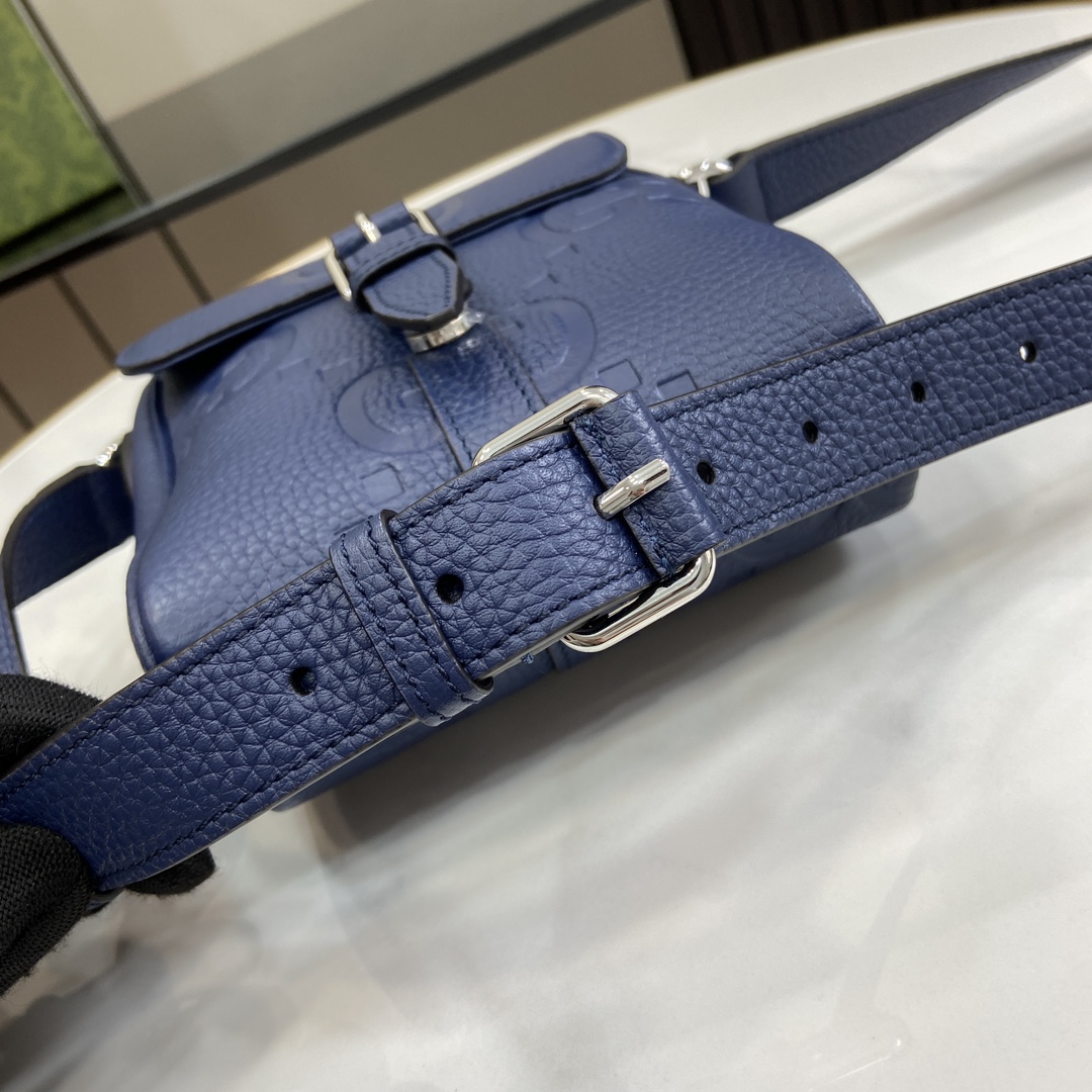 G*u*i messenger bag-14.5*18.5*4.5cm