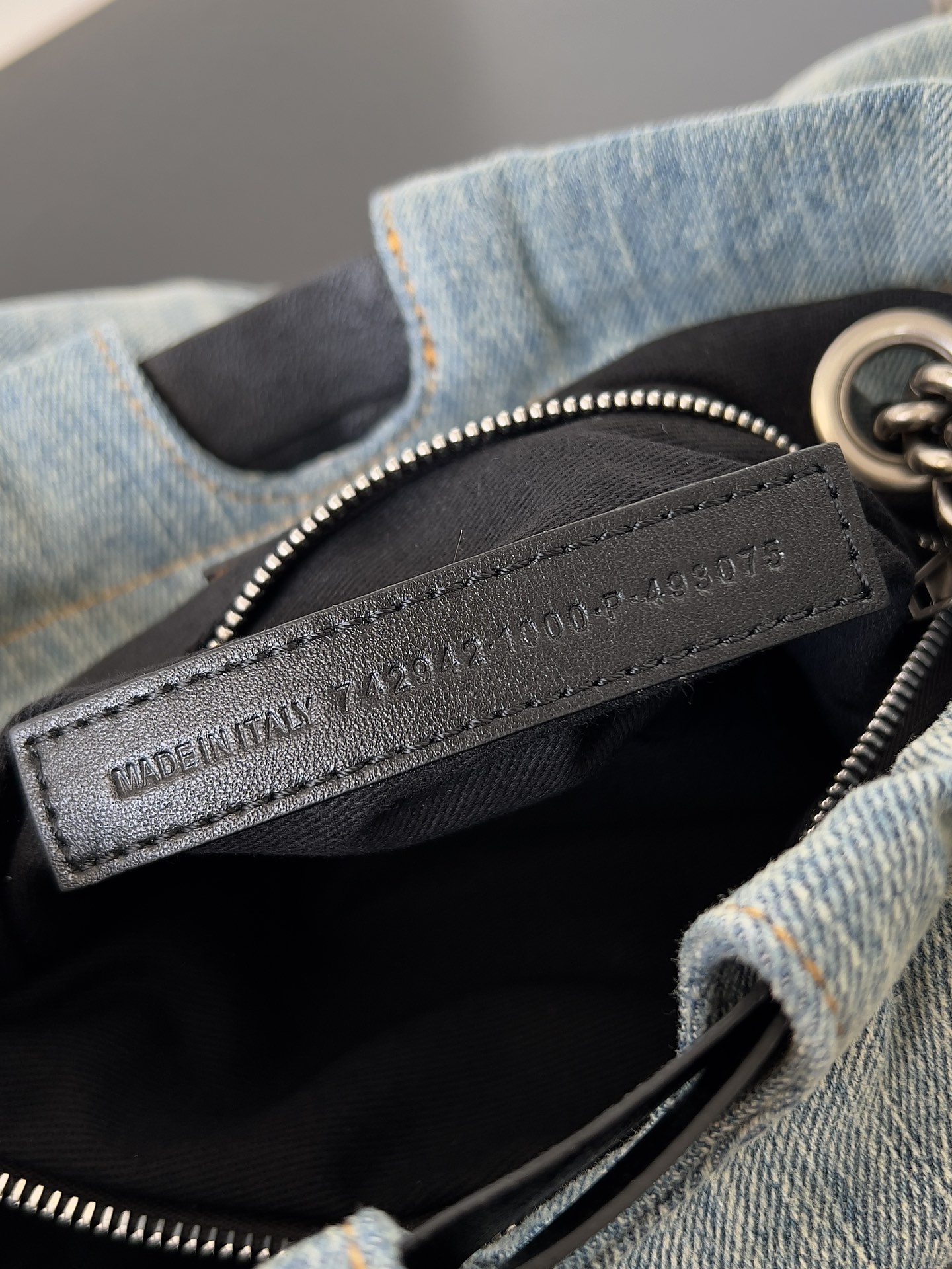 Ba*len*cia*ga crush tote-23.9*25.9*9.9cm