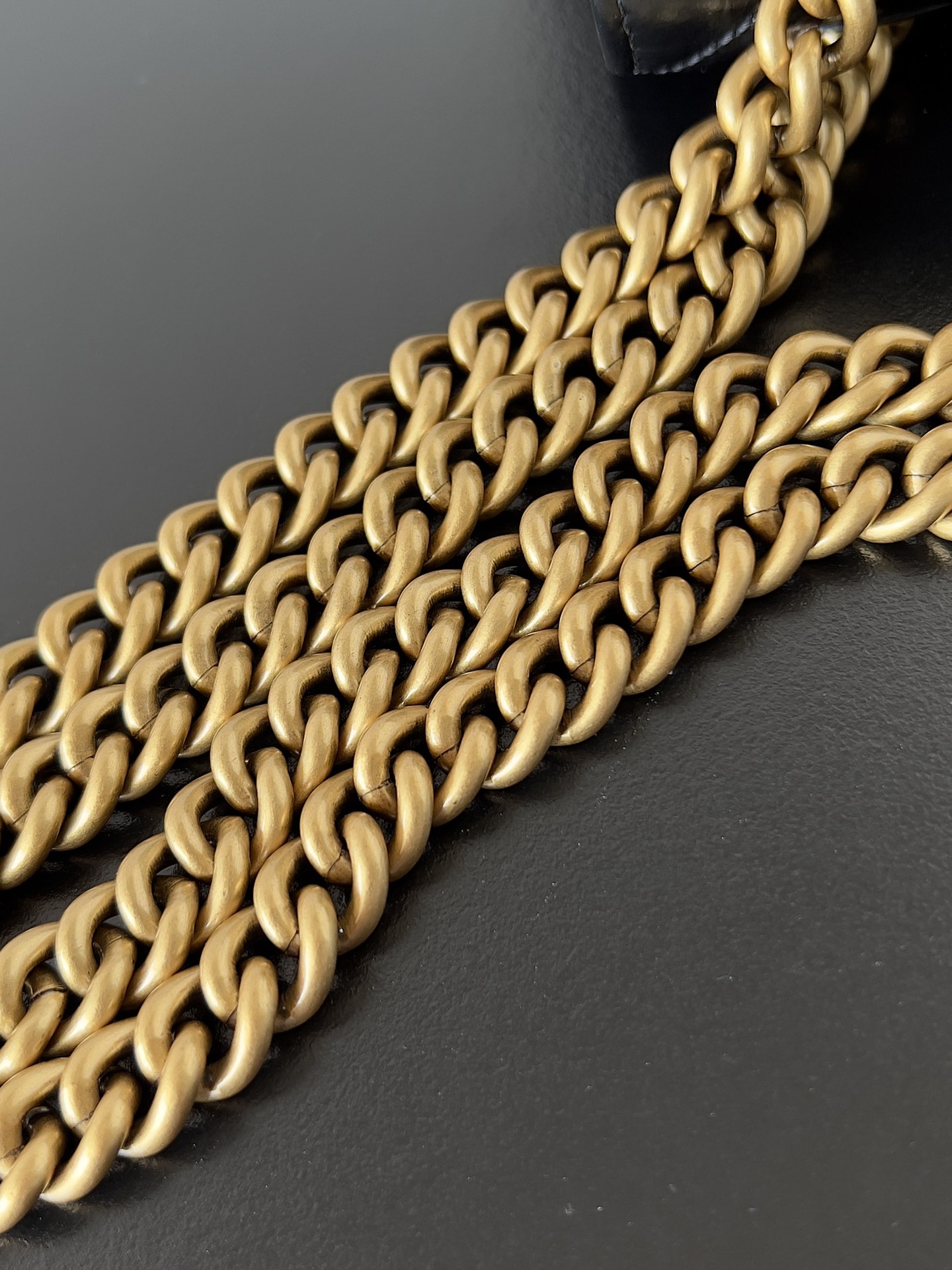 Ba*len*cia*ga crush chain bag-25.5*10*15.5cm