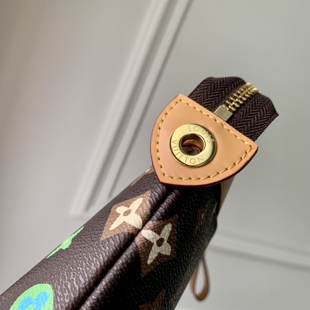 l**is V*t*n pochette voyage souple pouch-m83568-32 x 21 x 8cm