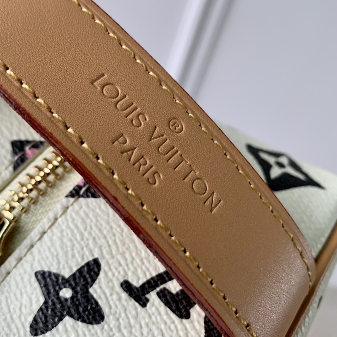 l**is V*t*n monogram craggy pouch-23*13*12cm