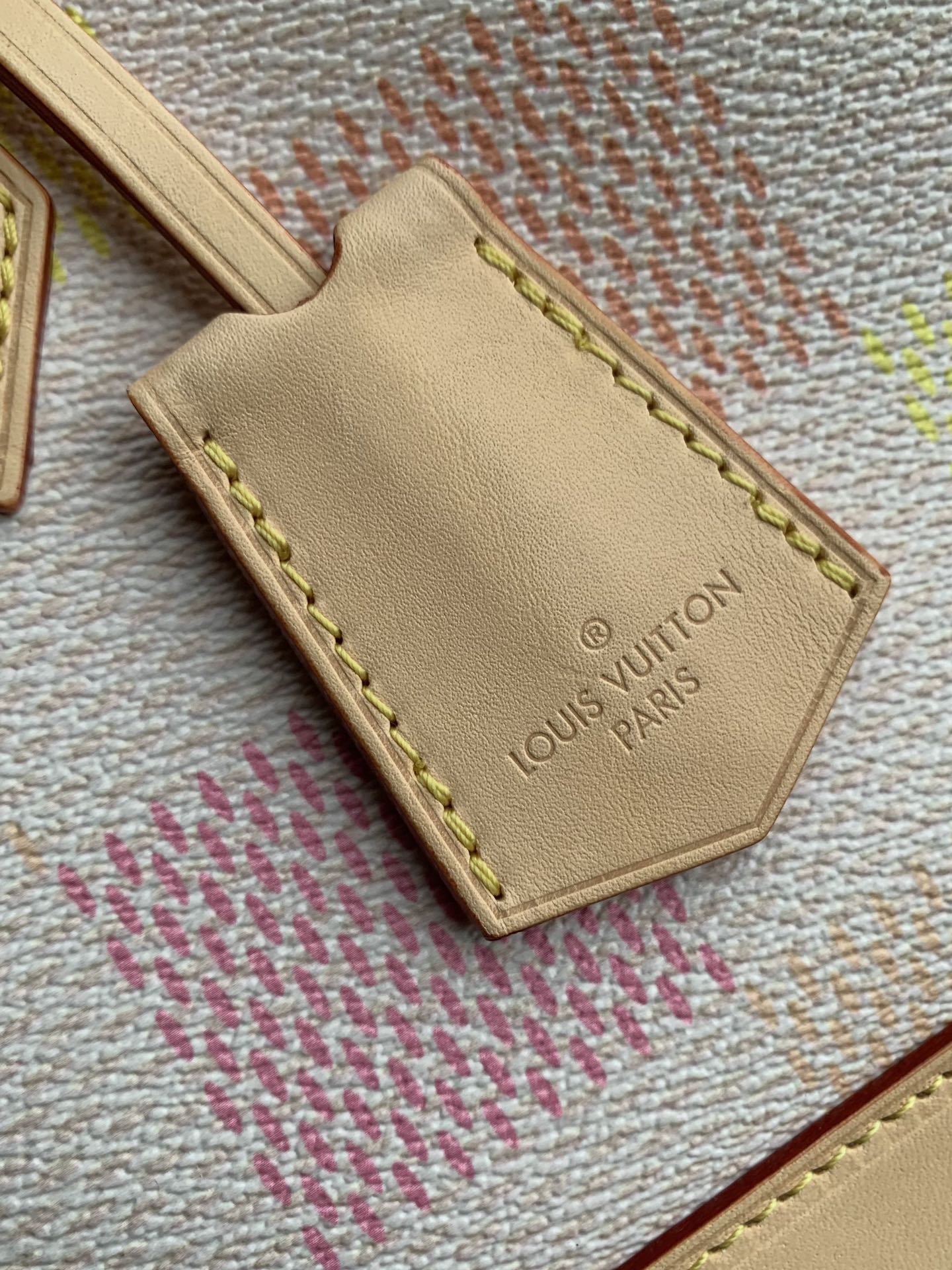 l**is V*t*n damierlicious alma bb n40516-23.5 x 17.5 x 11.5cm