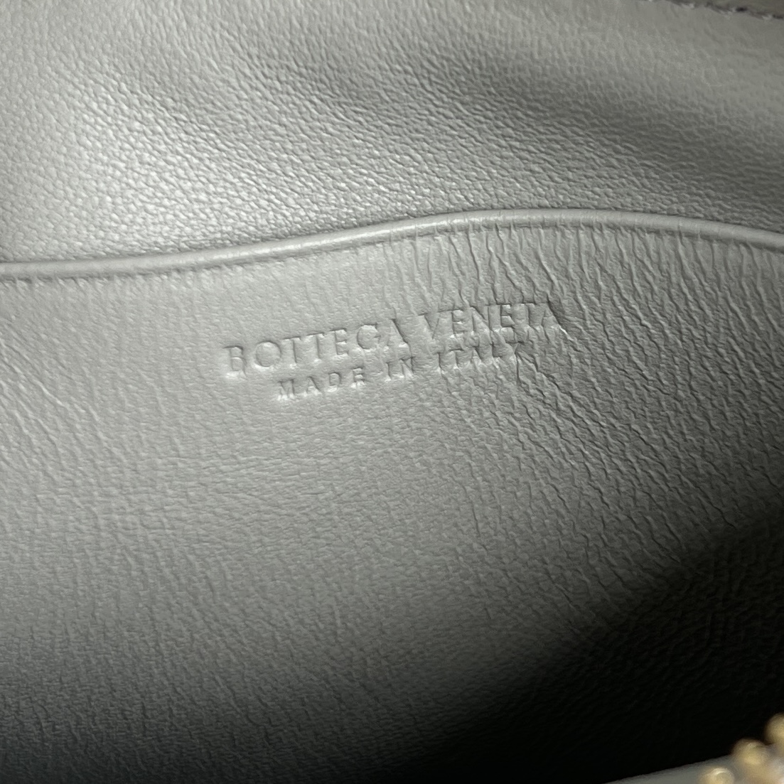 Bo*te*ga ve*ne*ta lntrecciato bag-16.5x10.5x9cm