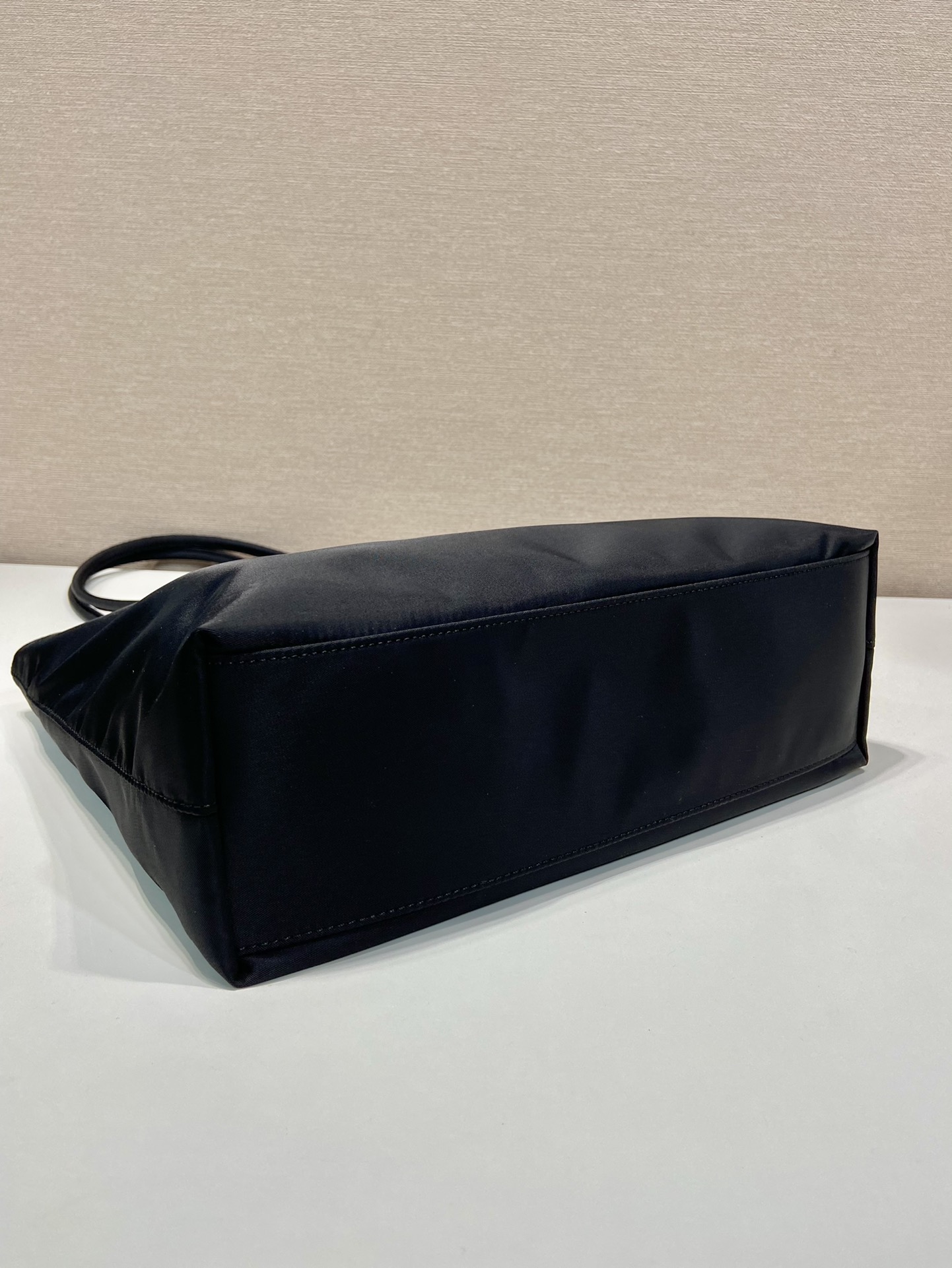 Pra*a nylon b6245tote bag-30*27*9cm