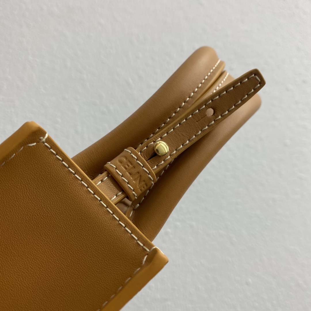 Ce**e triomphe mini cabas-17x20x6cm