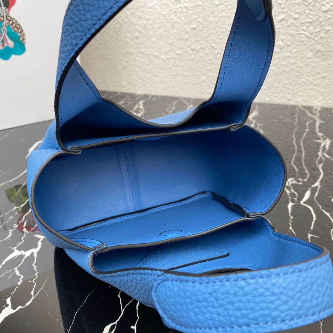 Pra*a bucket 1ba349 bag-18Ｘ15.5Ｘ10cm