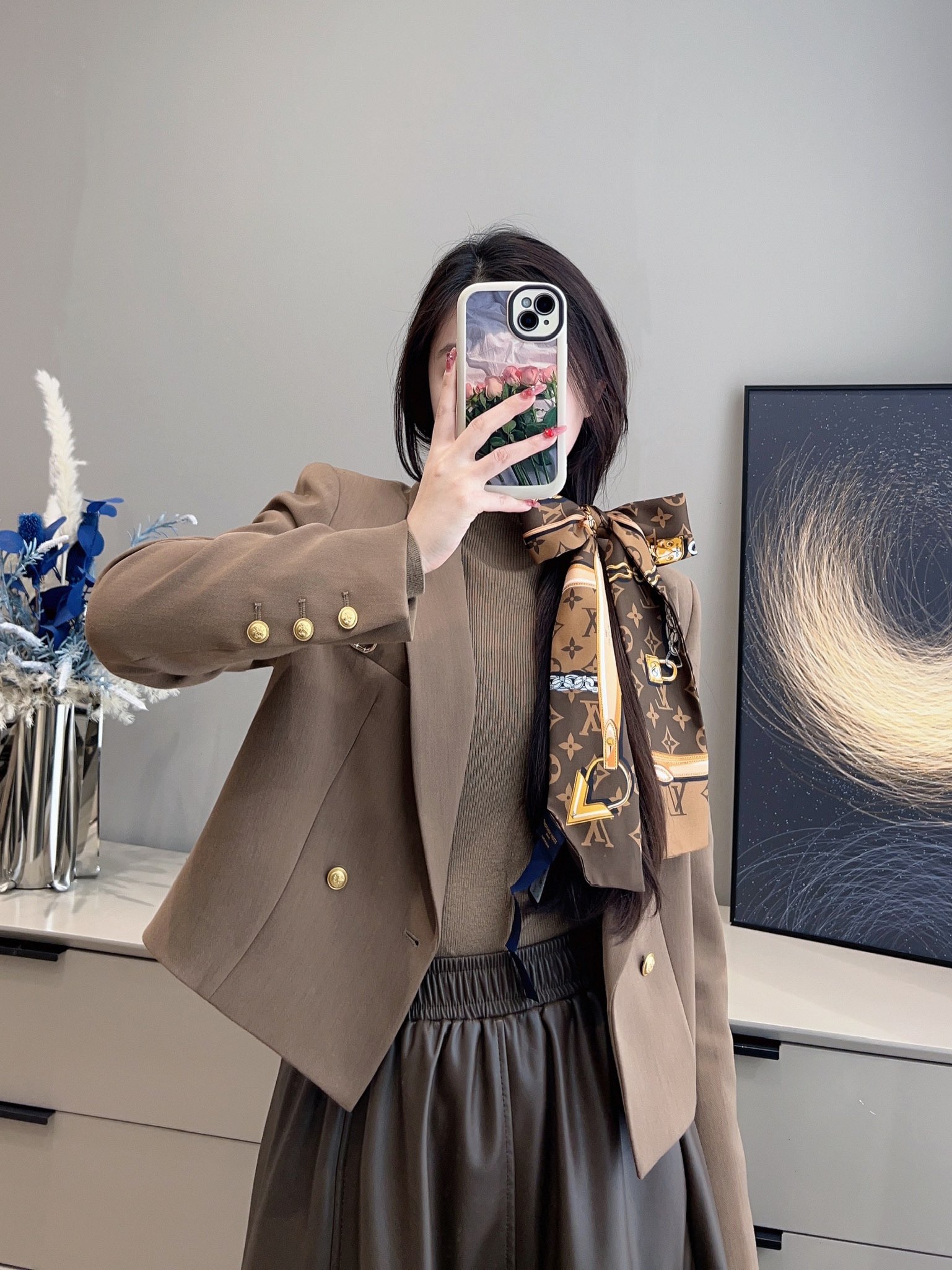 l**is V*t*n hair band