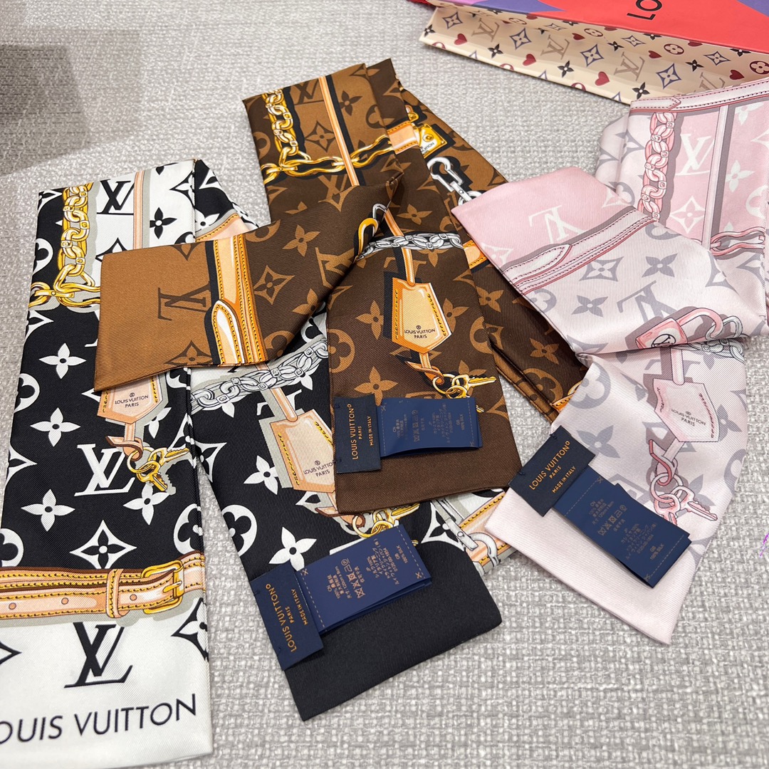 l**is V*t*n hair band