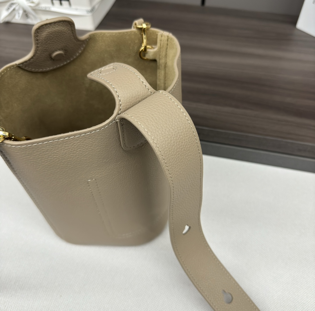 Loewe Mini Pebble Bucket Bag-16*16*19.5CM
