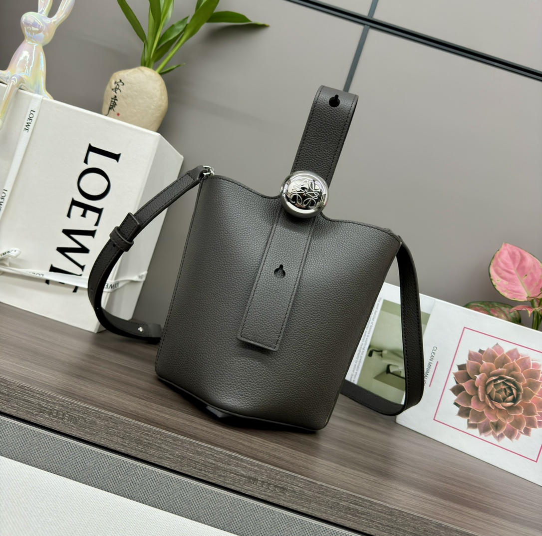 Loewe Mini Pebble Bucket Bag-16*16*19.5CM