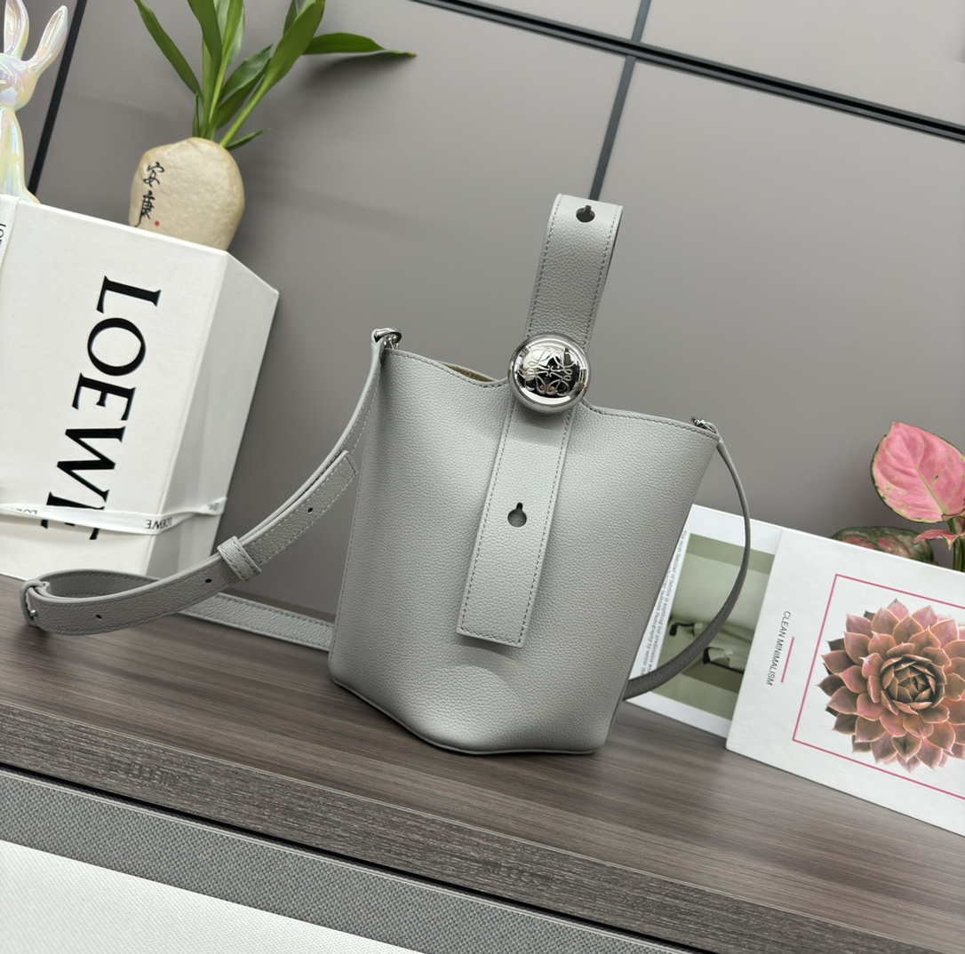 Loewe Mini Pebble Bucket Bag-16*16*19.5CM