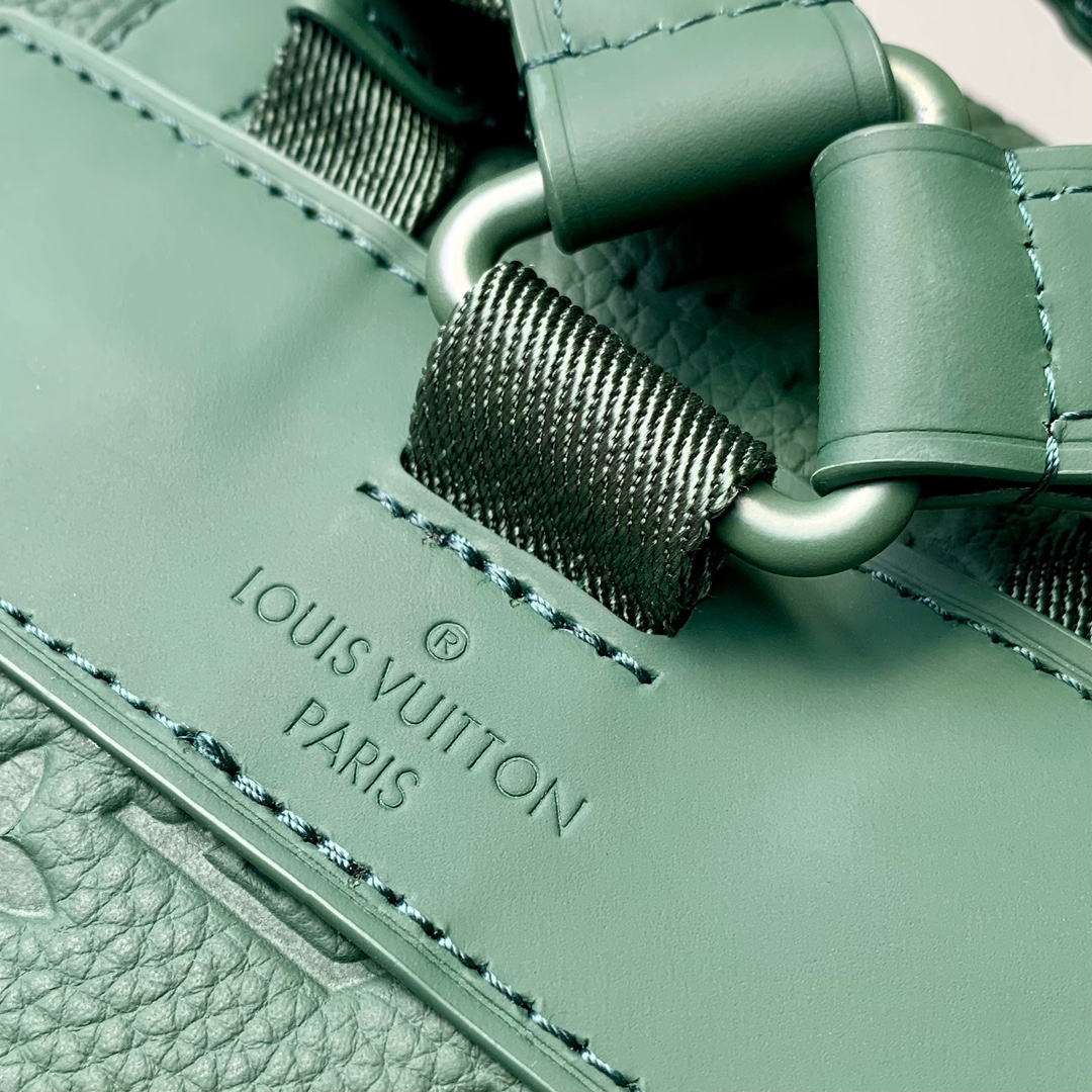 l**is V*t*n christopher backpack m24428-38 x 44 x 12.5cm