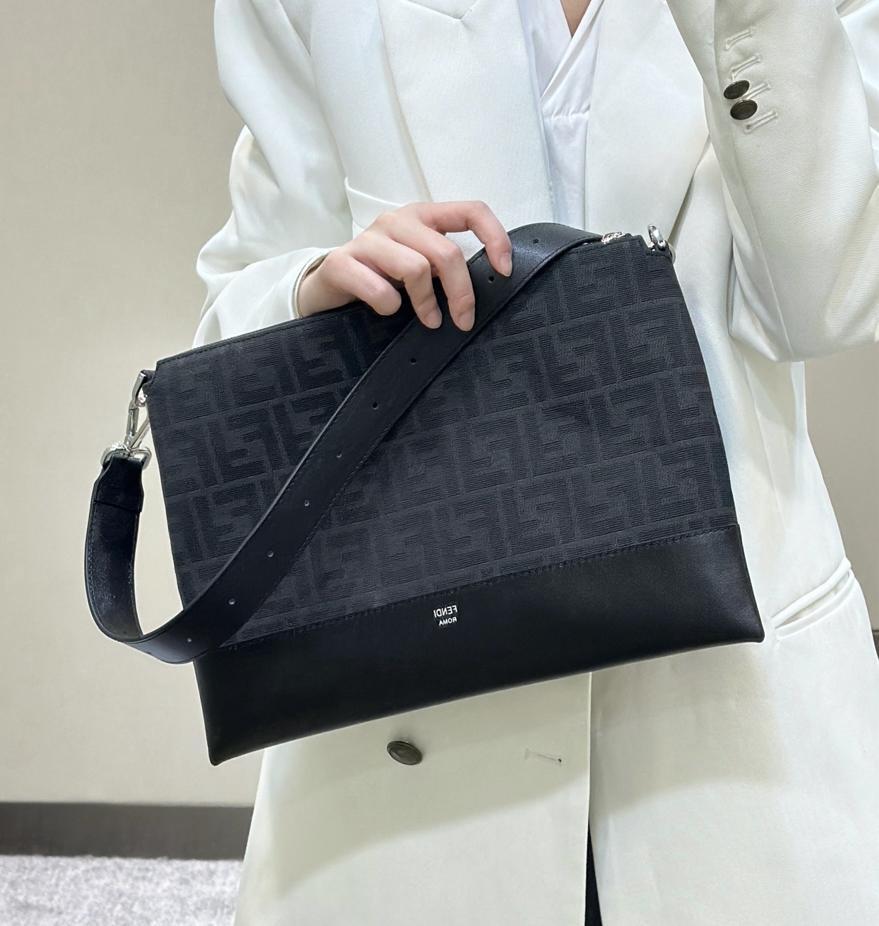 F**di baguette bag-33.5x23cm