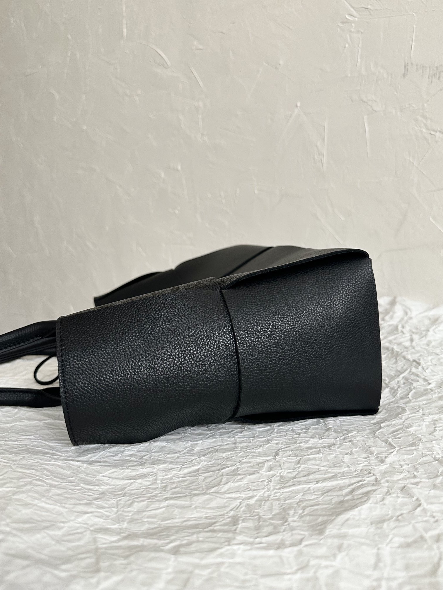 Bo*te*ga ve*ne*ta arco tote-36.5x24x14cm